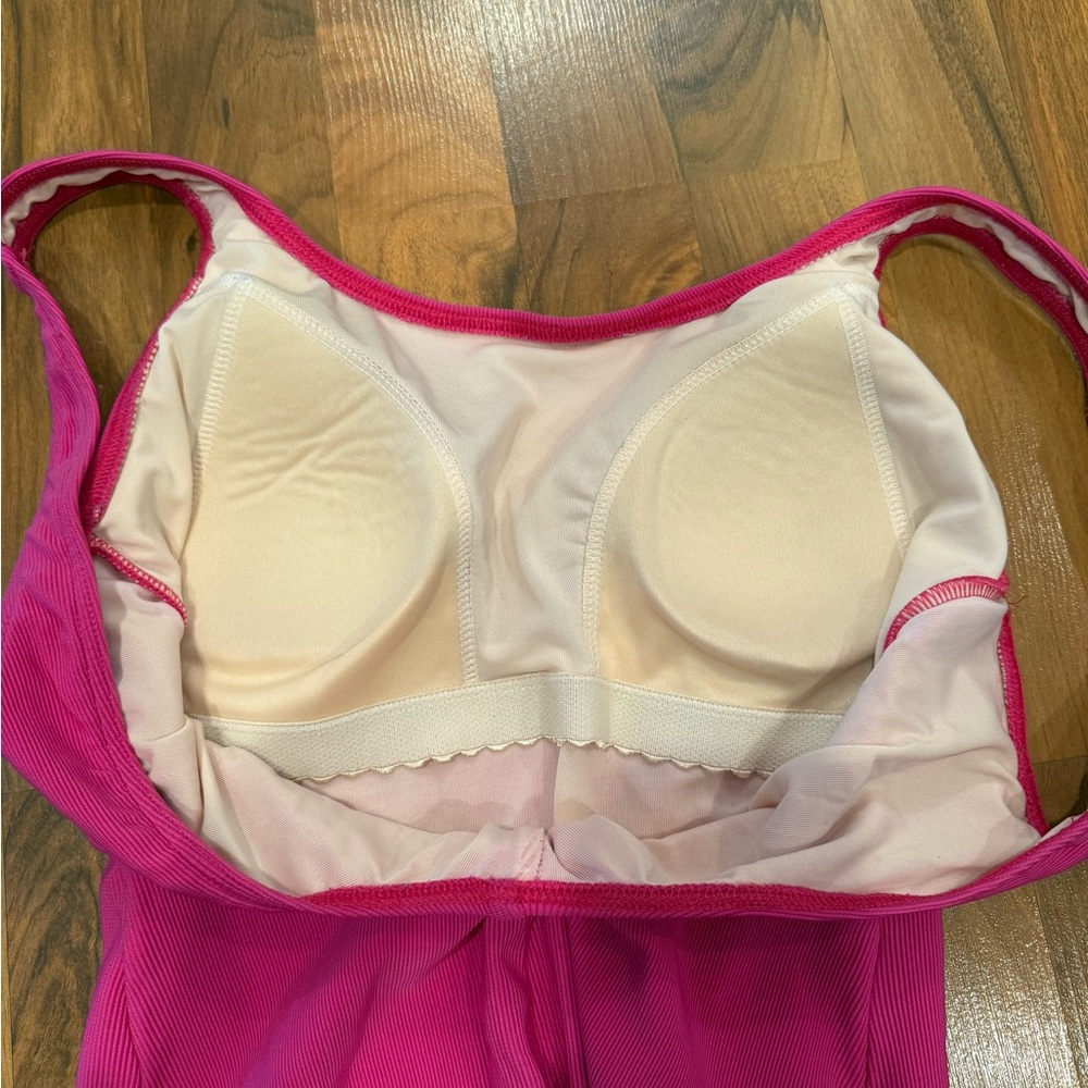 L.L. Bean women’s 12 long 1 piece ribbed swim Barbie pink high cut‎ bathing suit - Picture 5 of 5